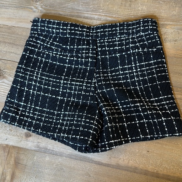 Janie and Jack THE DOWNTOWN TWEED SHORT EUC - Picture 6 of 7